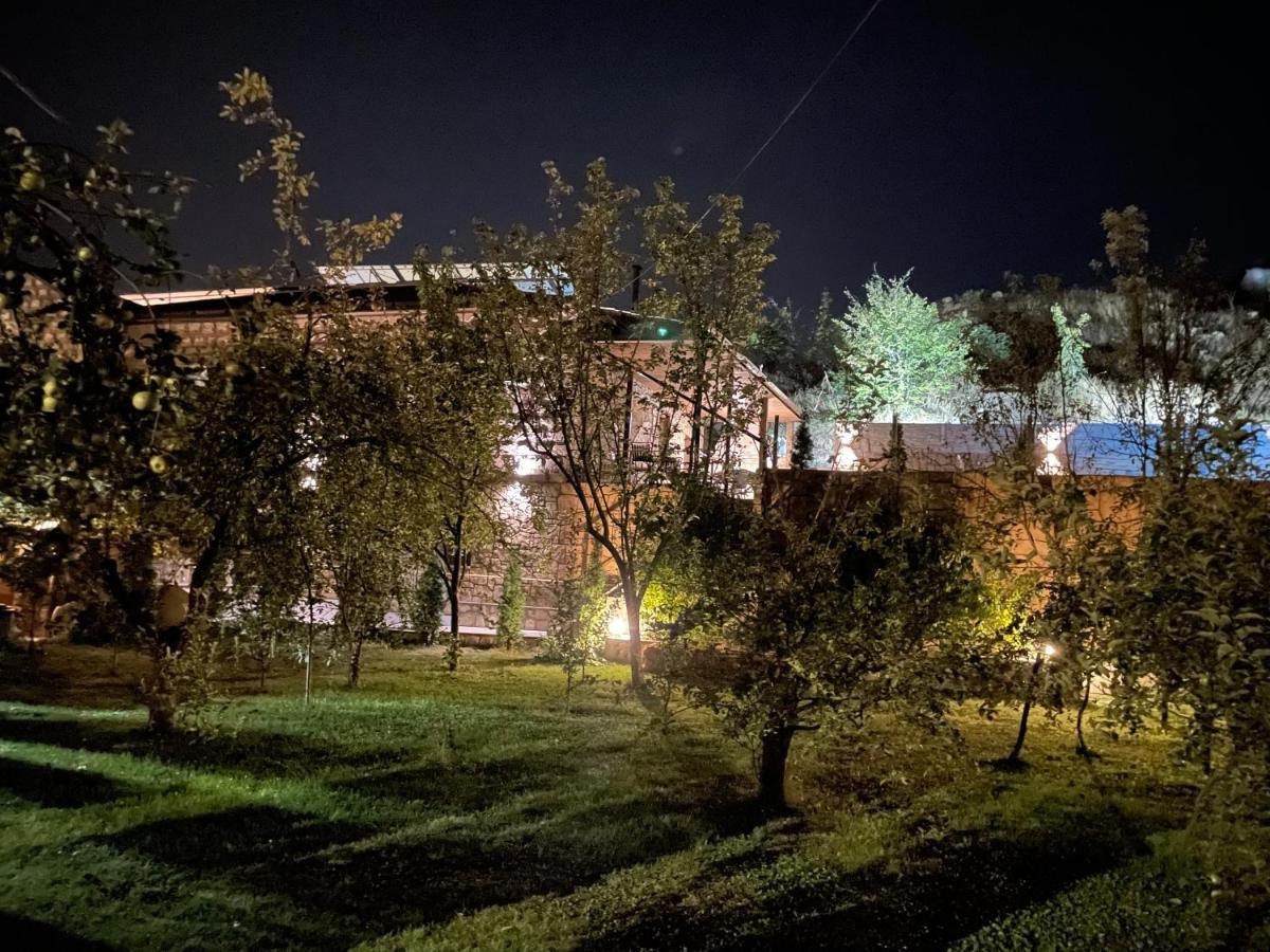 Kamar Hotel Ijevan Exteriér fotografie